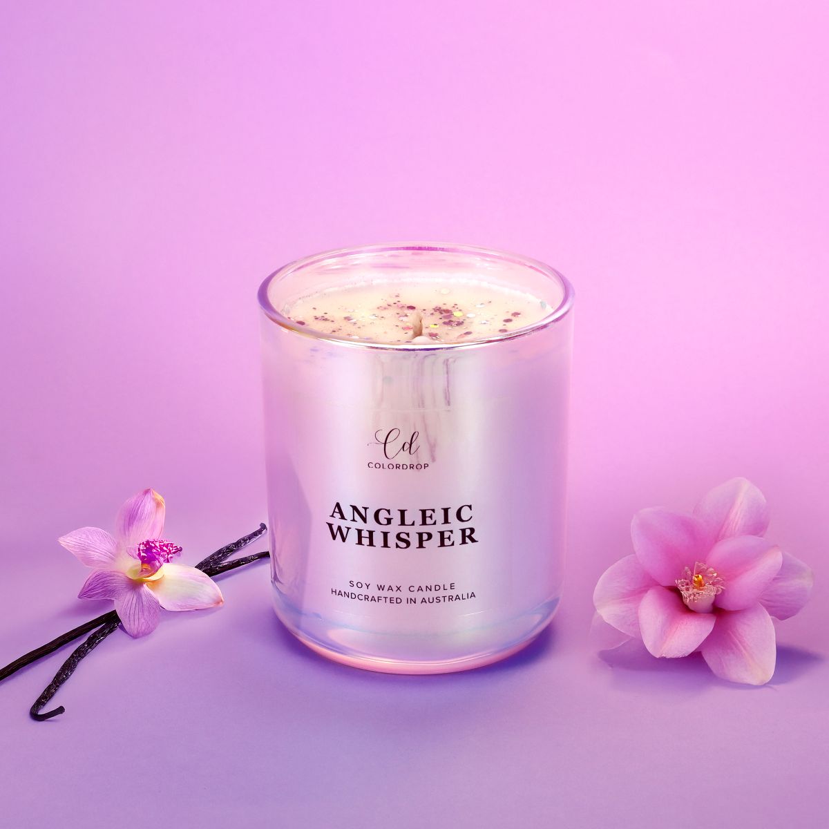 Soy Scented candle with notes of floral, soft musk and vanilla.